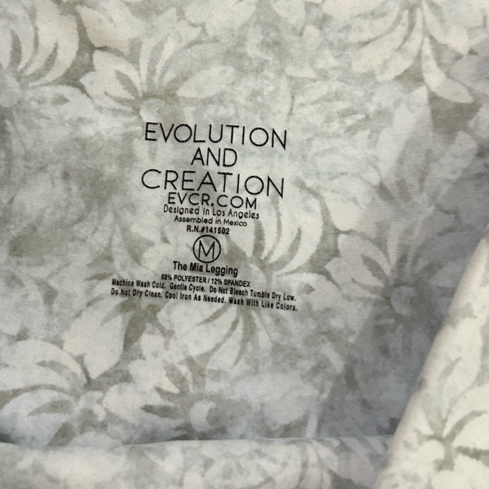 Evolution and Creation Leggings - Picture 5 of 12